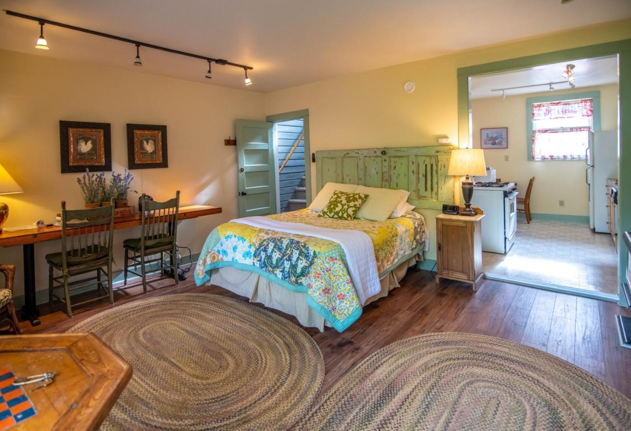Clementine'S Guest House & Vacation Rentals Astoria Exterior foto