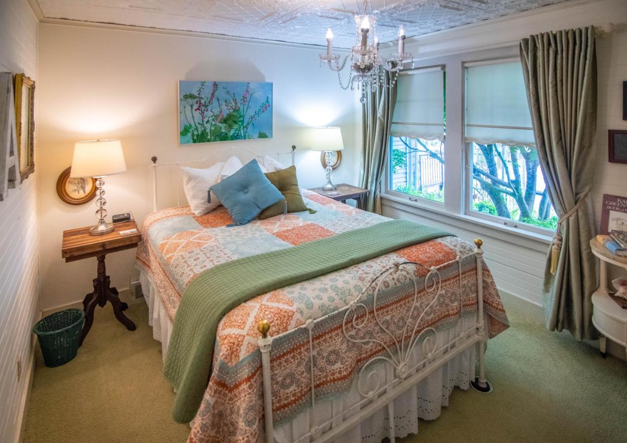 Clementine'S Guest House & Vacation Rentals Astoria Exterior foto