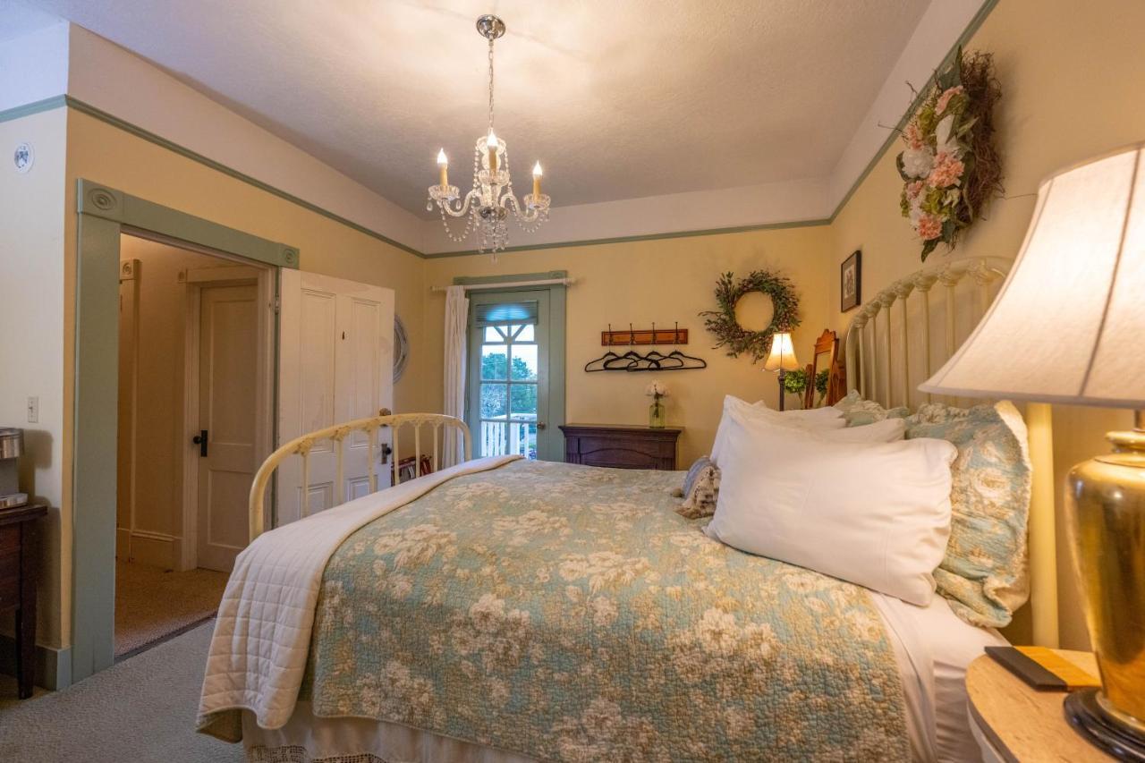 Clementine'S Guest House & Vacation Rentals Astoria Exterior foto
