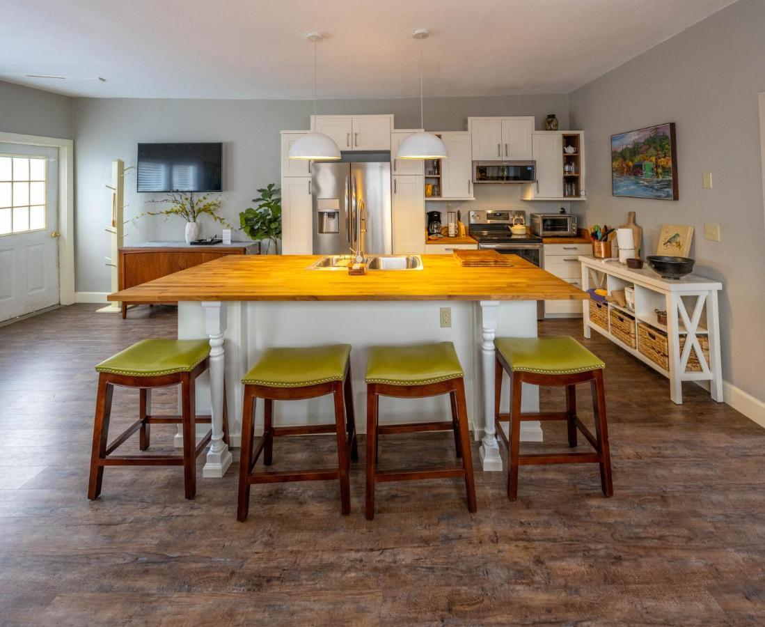 Clementine'S Guest House & Vacation Rentals Astoria Exterior foto