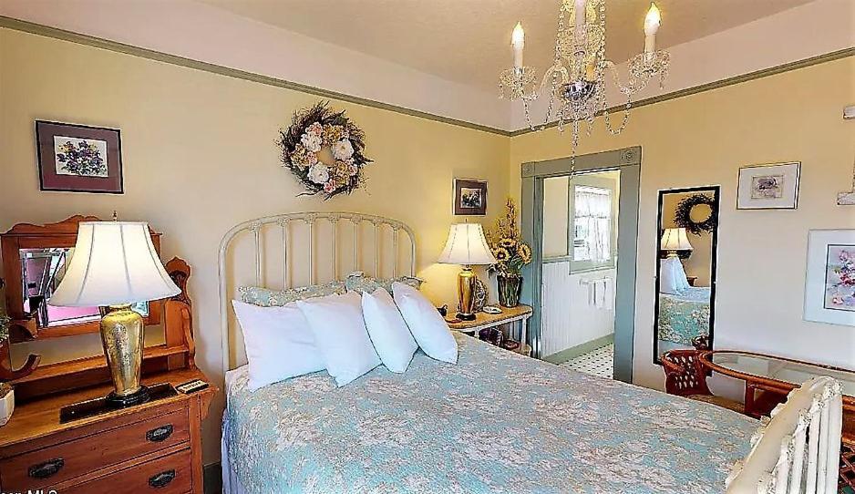 Clementine'S Guest House & Vacation Rentals Astoria Exterior foto